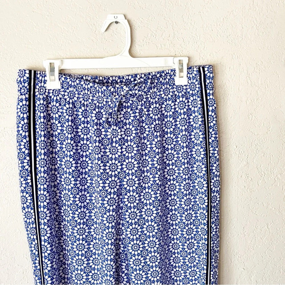 Talbots Pants Women's Medium Mykonos Blue Mosaic Tile Print Jersey Stripe Resort - Picture 3 of 5